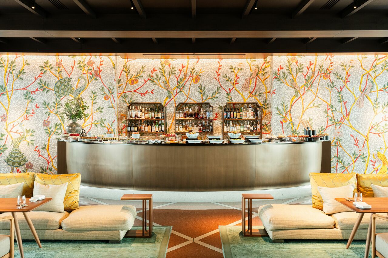 サンデーブランチ体験を一層引き立てる、上質なバー空間。提供写真