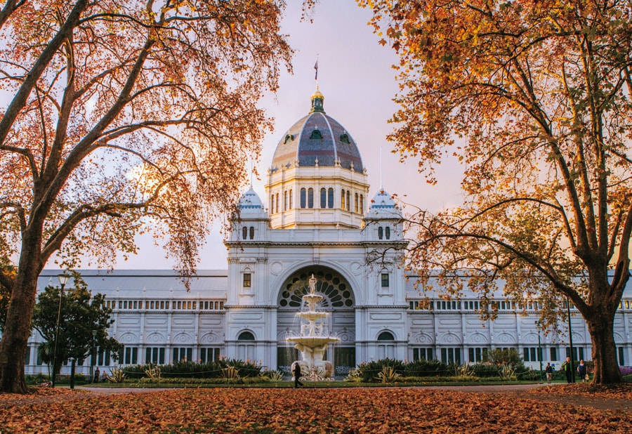 王立展示館とカールトン庭園🄫Tourism Australia／Time Out Australia