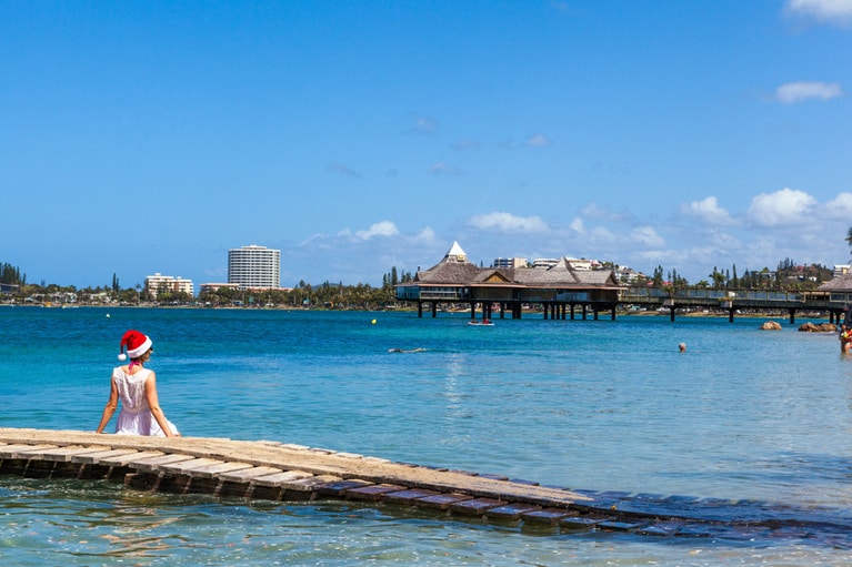 日本から首都ヌメアへは、約8時間30分のフライトで到着。