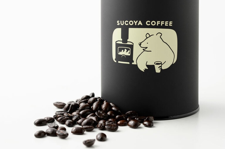 スコヤコーヒー「クマ缶」880円、「スコヤブレンド」600円 (100g)／山梨県