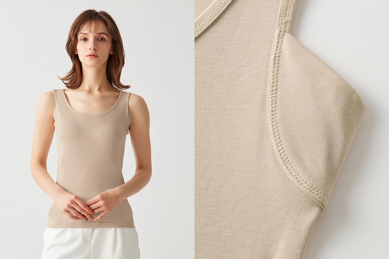 【アセドロン】汗取り付きタンクトップ。ノーブルベージュ。脇汗パッドが分厚くないから着やすい。