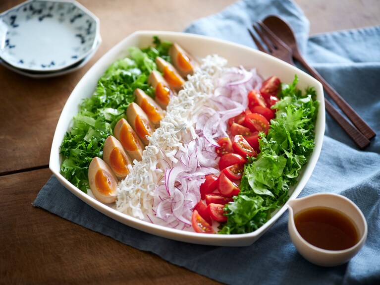 「[Kit]お出汁がきいた卵としらすの和コブサラダ」1,382円。