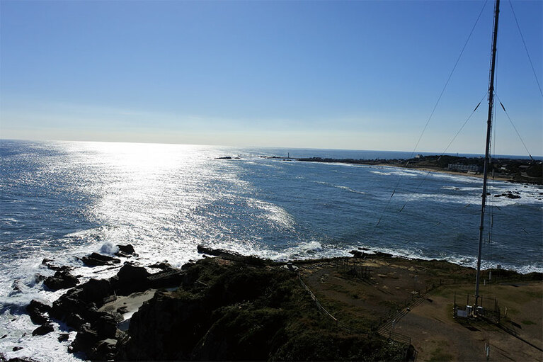 灯台のてっぺんから見た太平洋。