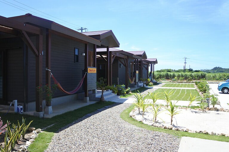 山梨でペンション経営をしていた小笠原さんが切り盛りする「刻の宿 SUZUKAZE」。