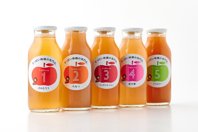 すっぱいりんごジュース 各400円(180ml)／すっぱい林檎の専門店。