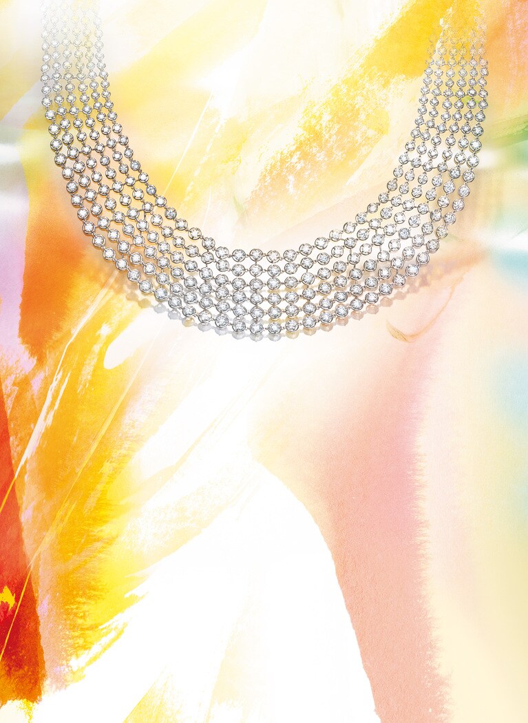 「パルミル」ネックレス（WG×DIA）71,280,000円／ヴァン クリーフ＆アーペル（ヴァン クリーフ＆アーペル ル デスク）