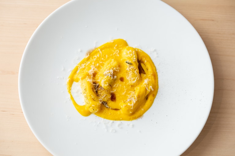 「Pumpkin Parmigiano 交差点」。