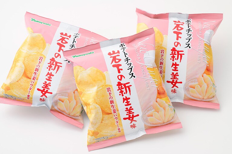 【栃木県】岩下食品の「ポテトチップス 岩下の新生姜味」オープン価格(48g)。