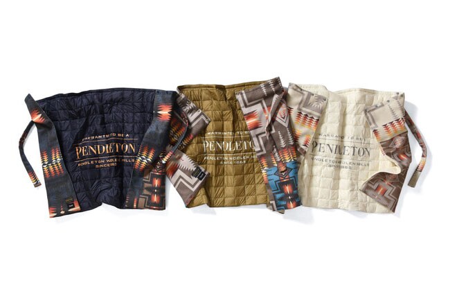 4WAY PONCHO 各12,980円。