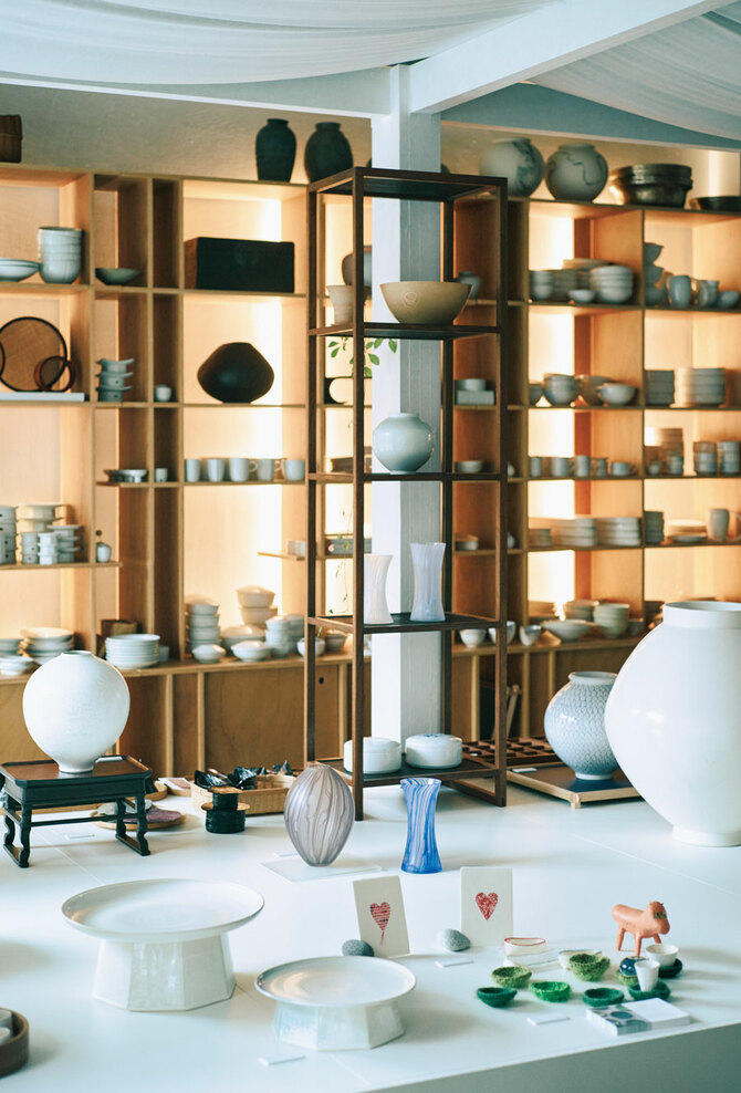 韓国買い物リスト】モダンな白磁にポジャギ、美容家愛用のフレグランス