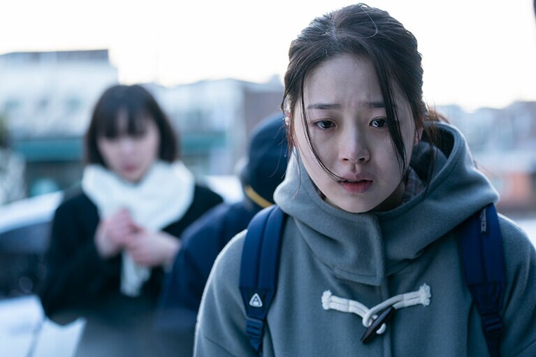 『あしたの少女』シネマート新宿ほか全国公開中　配給：ライツキューブ　©2023 TWINPLUS PARTNERS INC. & CRANKUP FILM ALL RIGHTS RESERVED.