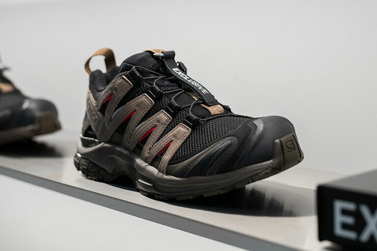 サロモンストア 東京渋谷