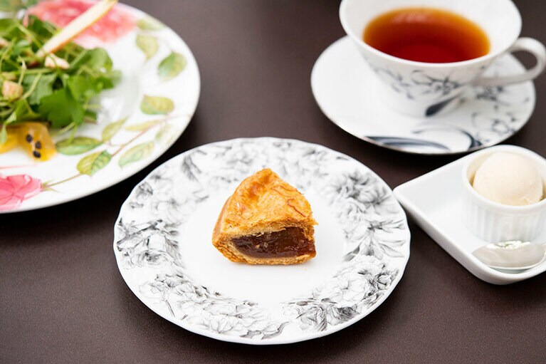 焼きたてのパイも！