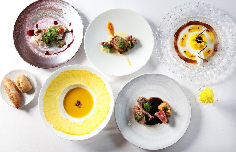 「ヒマワリルーム」に宿泊した人限定のディナーメニュー。