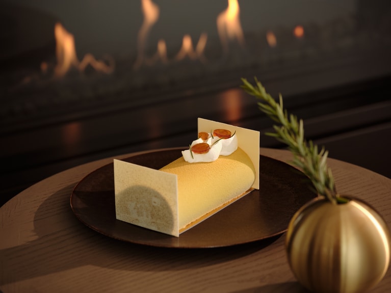 新作ブッシュ・ド・ノエル『琥珀』8,800円。長さ15cm。数量限定。