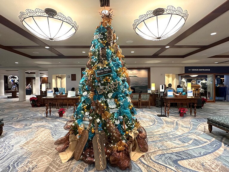 「アウトリガー・ワイキキ・ビーチ・リゾート」のクリスマスツリー。