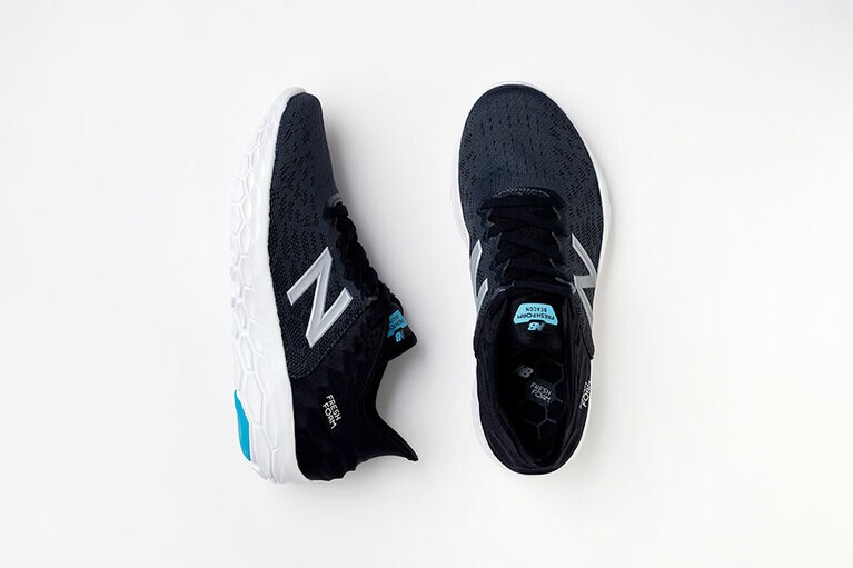 New Balance “fresh form beacon” 12,100円。