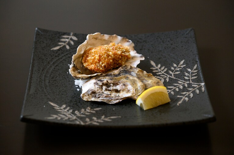 瀬戸牡蠣のもち粉揚げ。