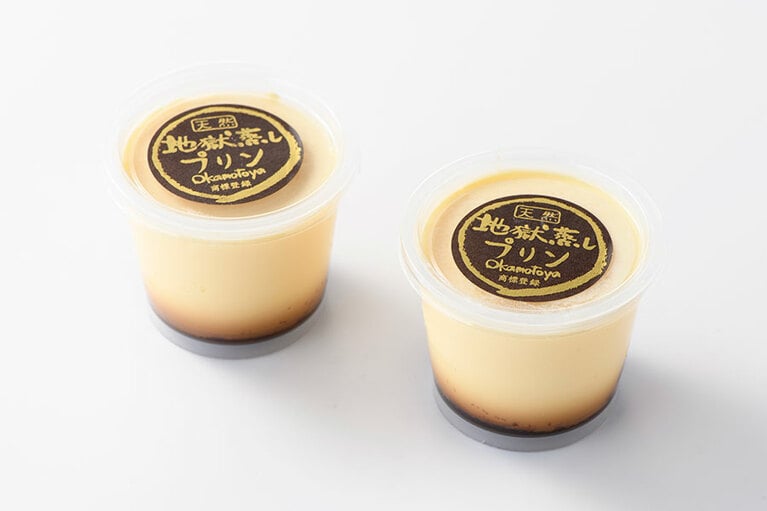 【大分】岡本屋売店の「元祖 地獄蒸しプリン」各260円(税込、約100g)。