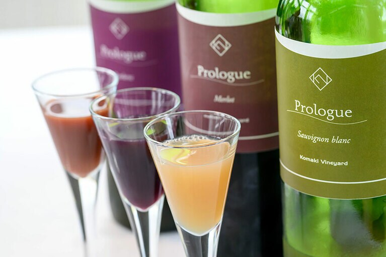 ワイン用のブドウでつくられたジュースもあり、車のドライバーや妊婦さんも安心。