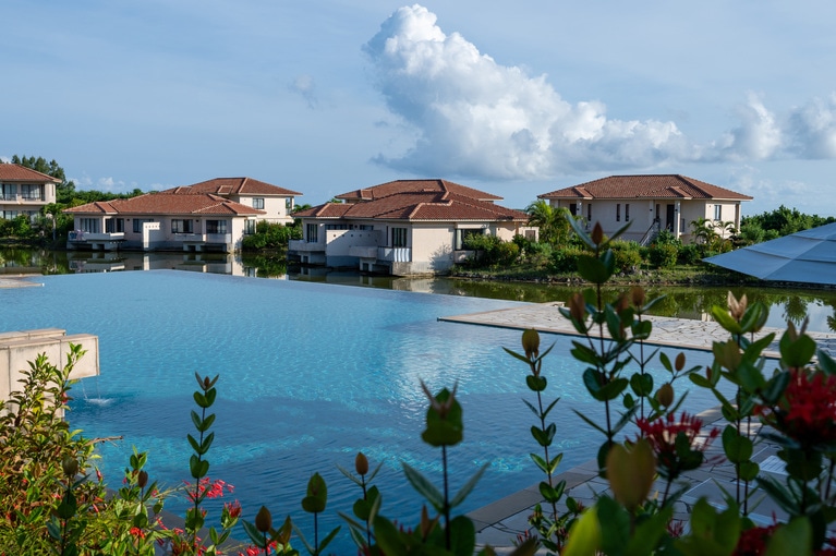 おだやかな雰囲気のラグーンプール。