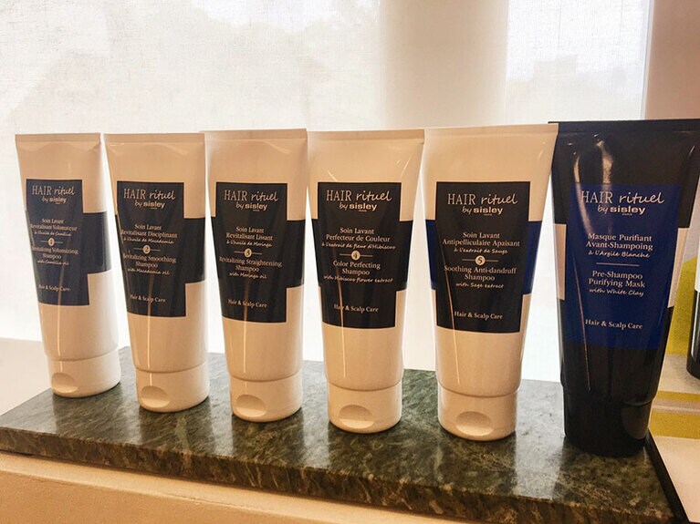 「AMATA」で体験できる、「ヘア リチュアル」のシャンプー5種とヘアパック。
