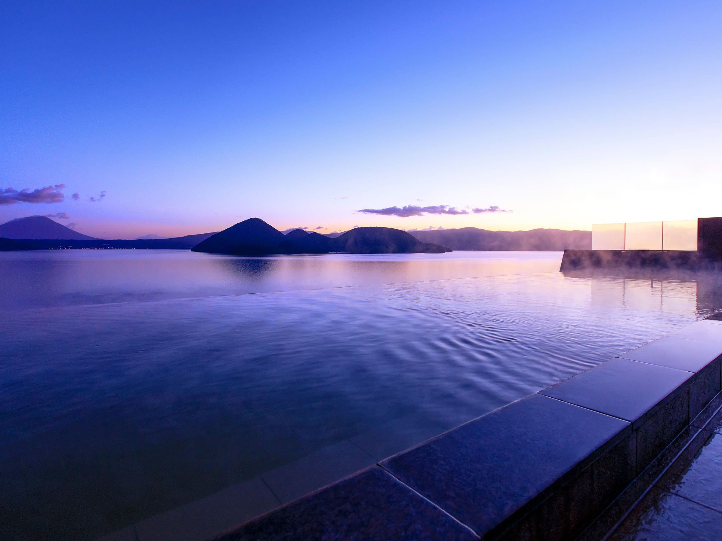 北海道の洞爺湖でインフィニティ温泉 乃の風リゾートで全身ゆるめてみる 絶景に抱かれる温泉宿