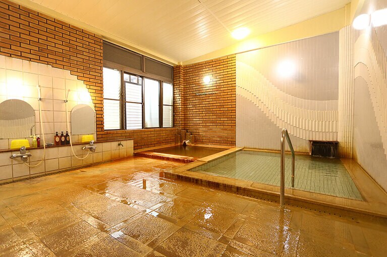 寺泊温泉 北新館［新潟／寺泊温泉］大浴場女湯。