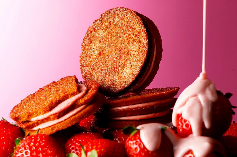 第6位　Berry UP! 「いちごサンドクッキー」8個入 1,296円。