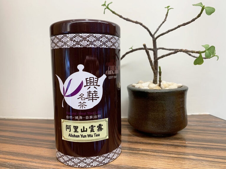 極品阿里山雲霧茶 150g 4,400円。※写真提供：興華名茶
