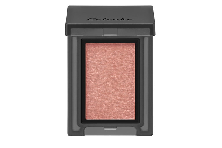 セルヴォーク ヴォランタリー アイズ 16サーモンピンク 2,000円／マッシュビューティーラボ