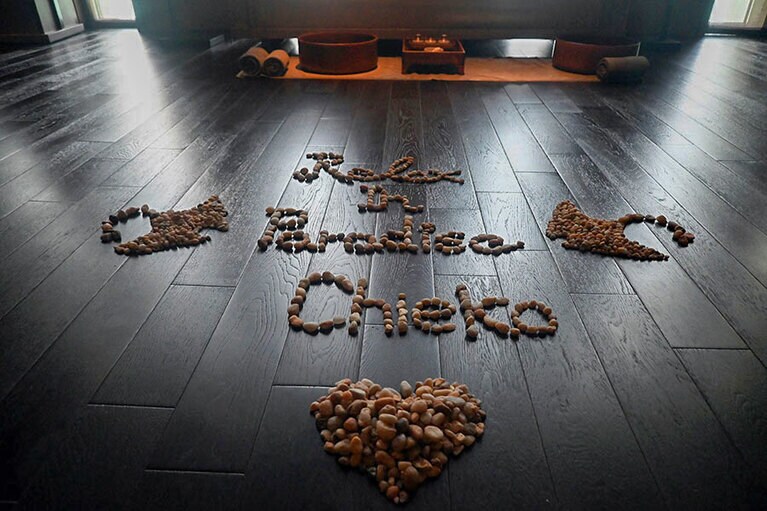 トリートメントルームの扉を開いたら……。