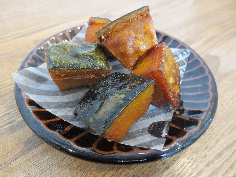 「フライドズッカ(かぼちゃフライ)」5個400円。