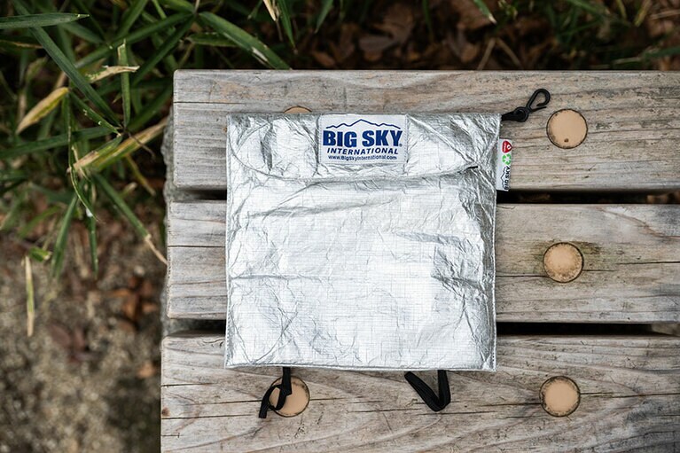 Insulite 断熱ポーチM 2,300円／BIG SKY INTERNATIONAL（ビッグスカイインターナショナル）