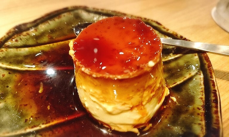 プリン(400円)も大人の味だから、スイーツ男子も必食。