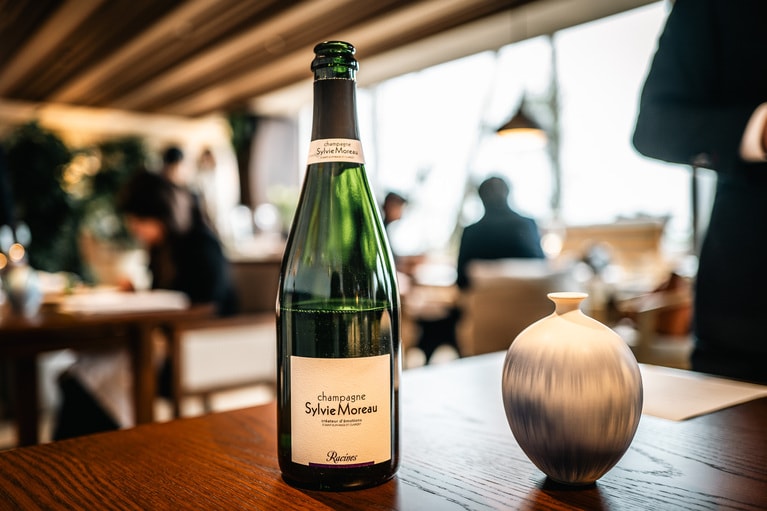 両親と息子の3人で経営するワイナリーのシャンパーニュ「シルヴィモロー」。母親の名前をそのまま銘柄の名前に。