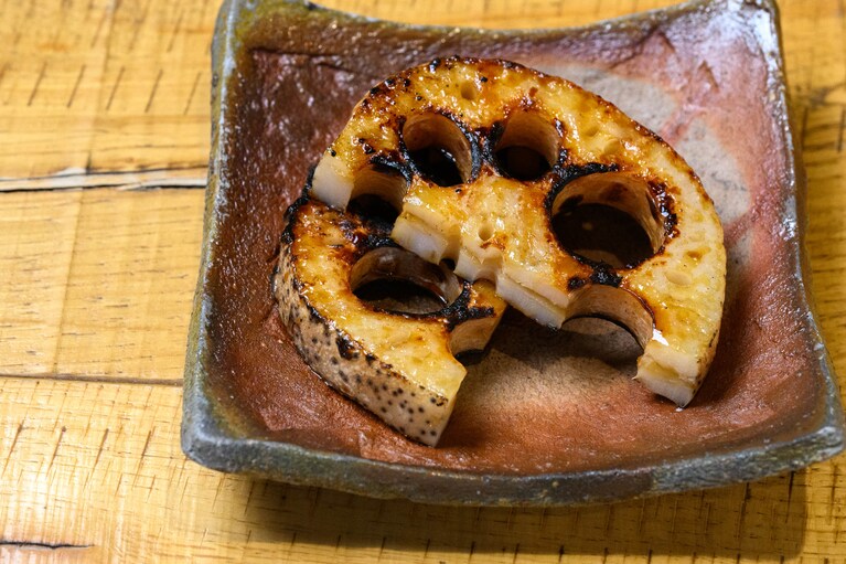 蓮根はもっちりと焼き上がって。