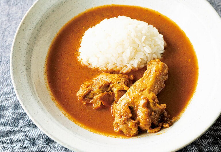 骨付きチキンカリー／すぱいす