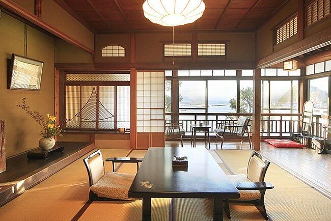 安田屋旅館［静岡／湯の花温泉］海側一般客室一例。