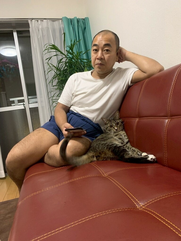 きしたかの・高野さんと愛猫・ごま吉。