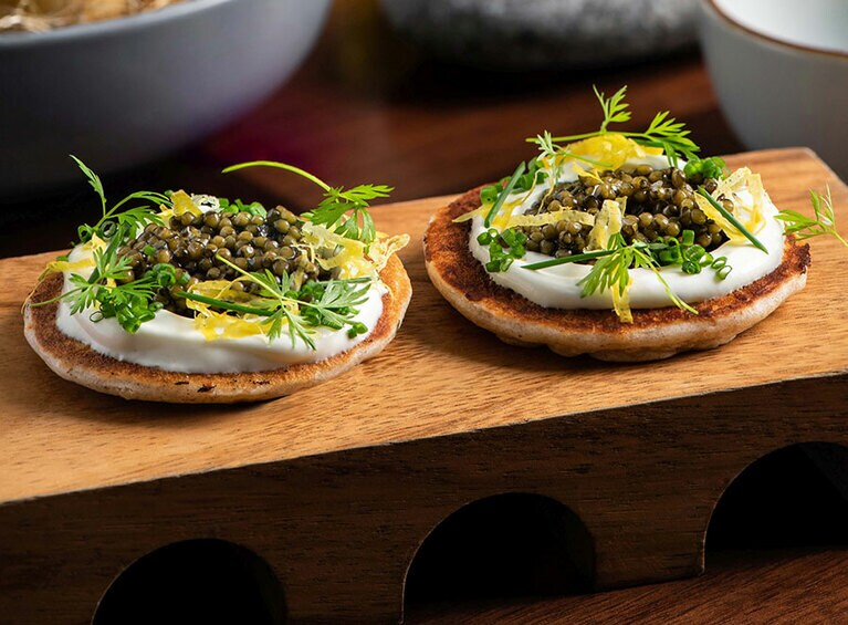 そば粉のパンケーキ。