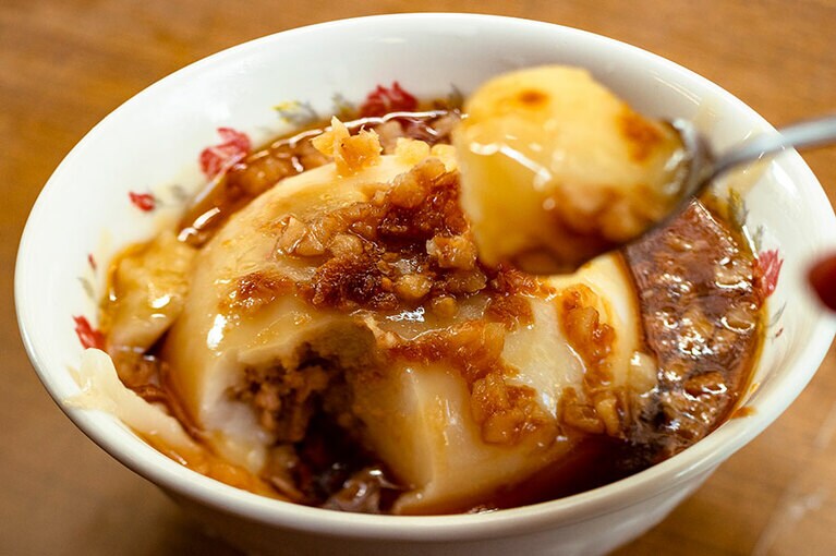 菜脯(切り干し大根)がアクセント♪　「碗粿」40元。