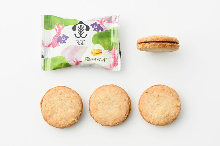 極地味サンド アーモンド 1,080円（8個入り）。