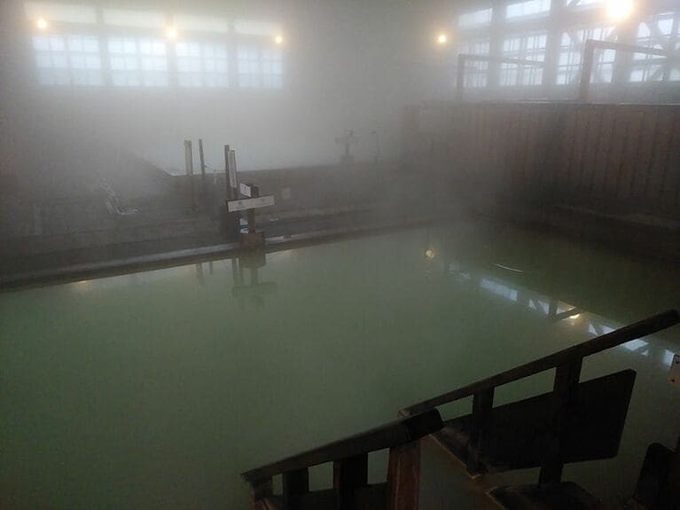 酸ヶ湯温泉（青森県）。