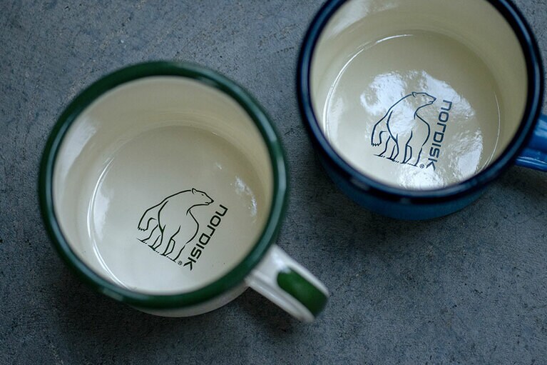 底のロゴもかわいい。