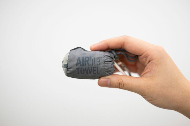 エアライトタオル(XXS) 1,540円／SEA TO SUMMIT(シートゥサミット)