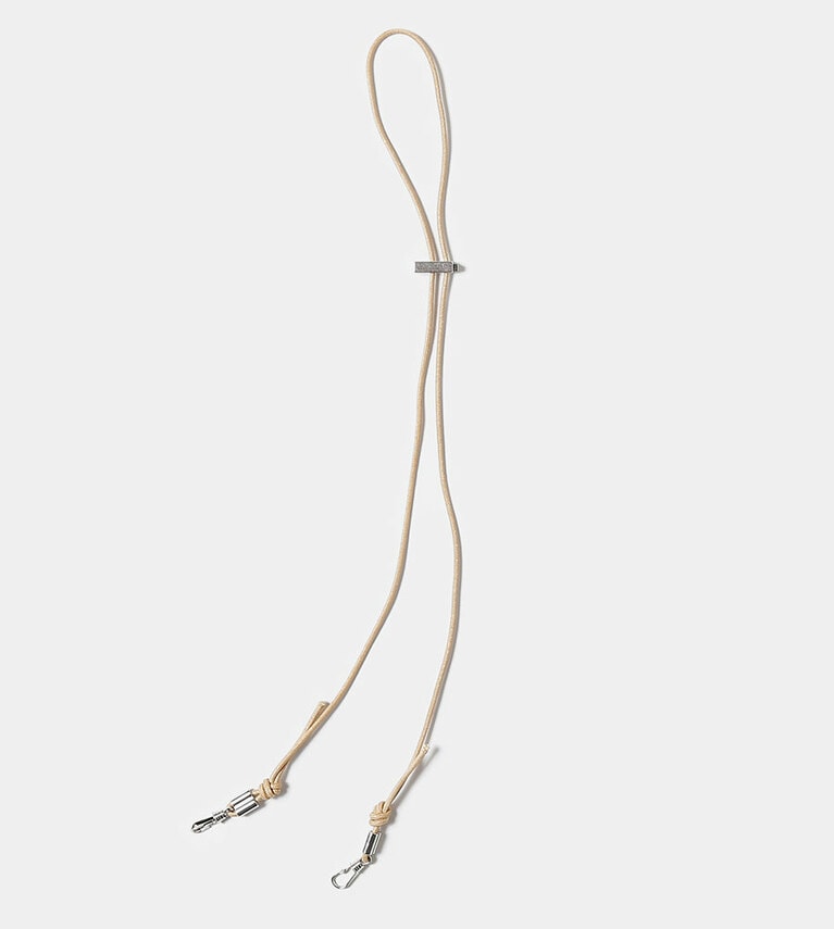 【muller of yoshiokubo(ミュラー オブ ヨシオクボ)】mask cord 1,980円(税込)。