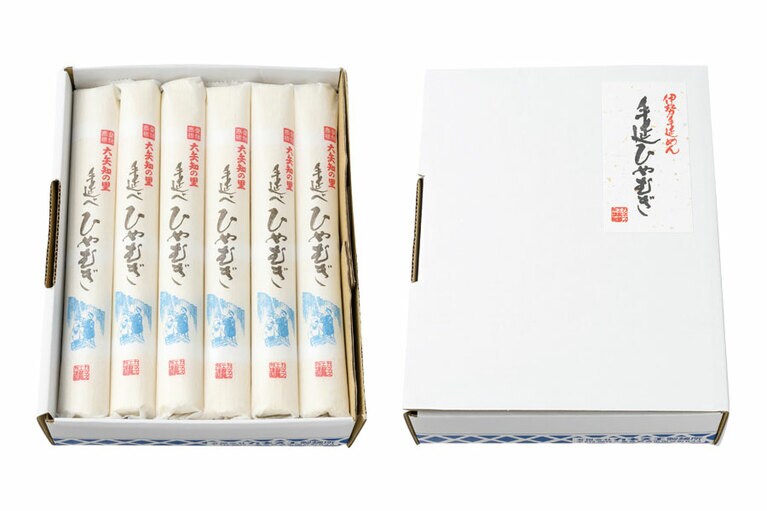 手延べひやむぎ〈200g×12束入り〉ネット価格 2,840円(税込)／カネスエ製麺所