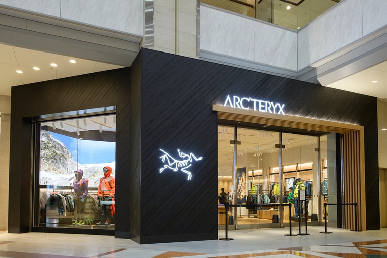 アークテリクス 池袋東武ブランドストア。