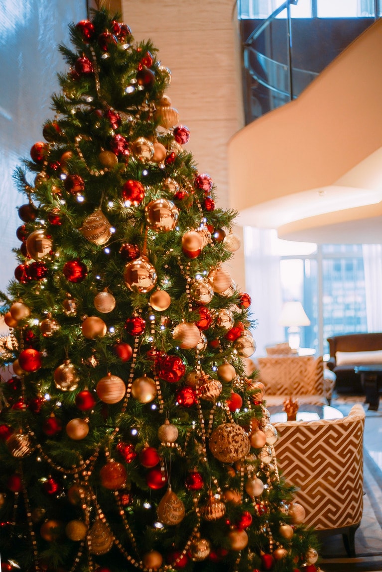 館内のクリスマスツリー。